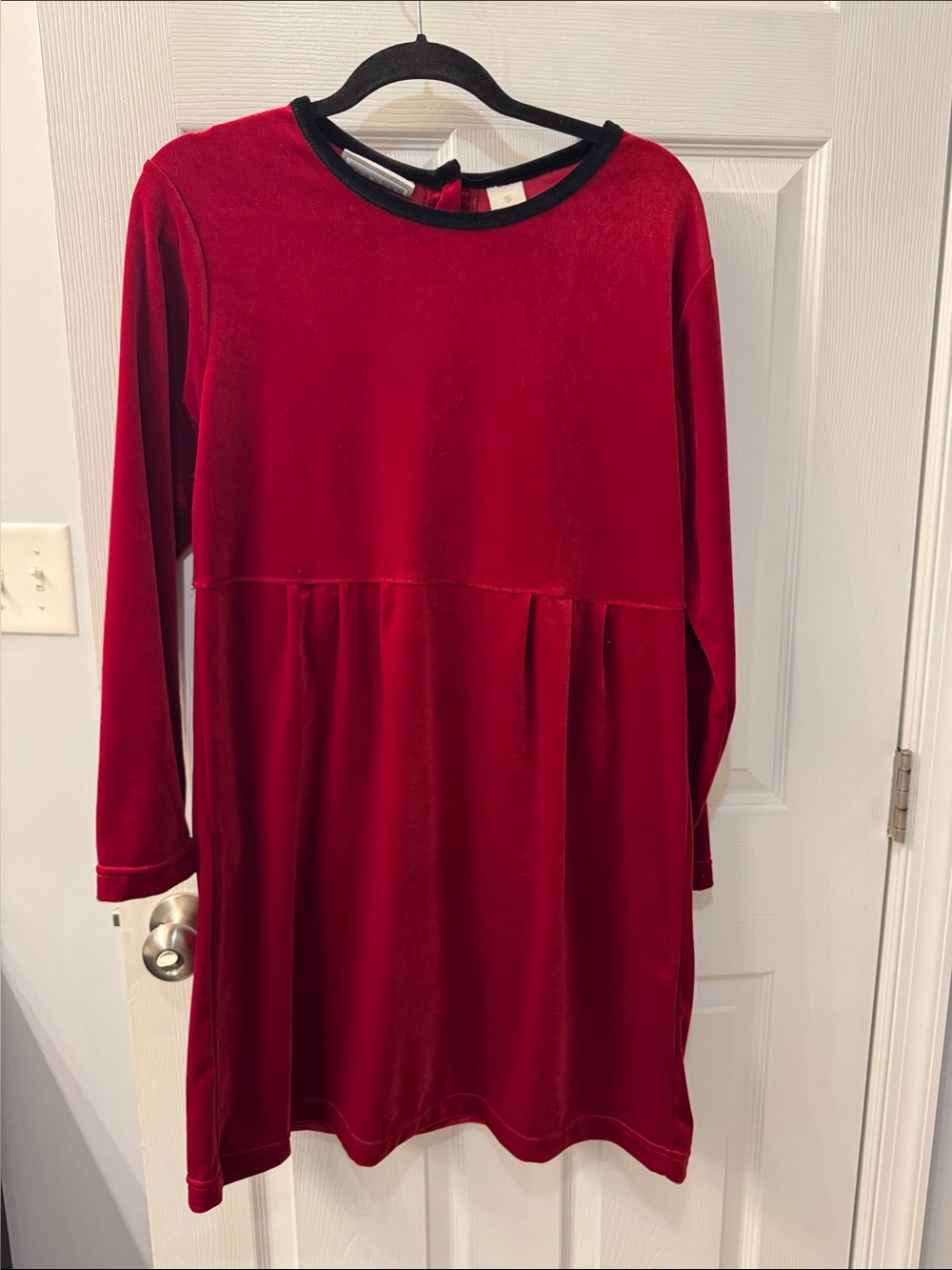Red Velvet Red Long-Sleeve Party Dress with Black Trim
